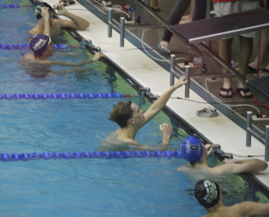 FCHS Swim And Dive Home